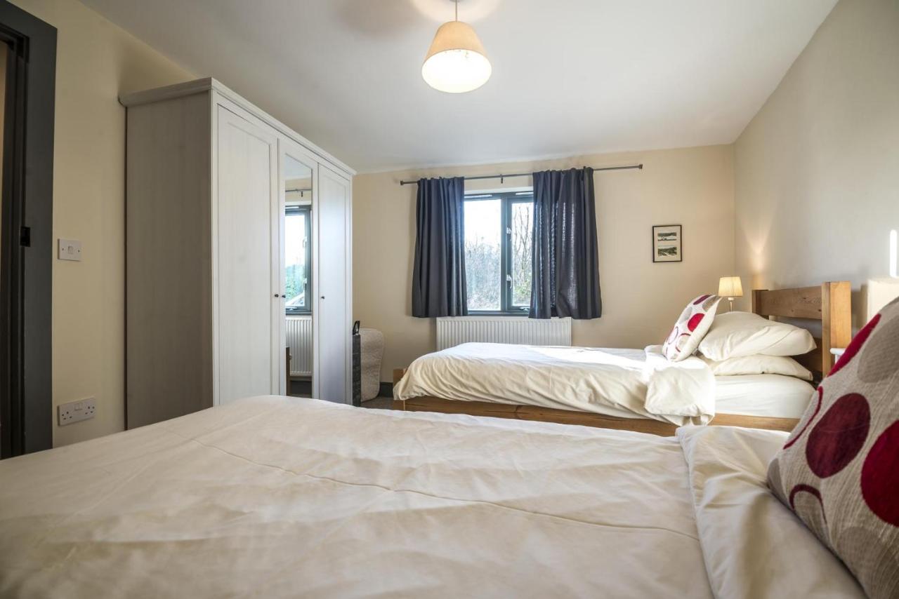 Rock Cottage - 3 Bedroom Holiday Home - ฟิชการ์ด ภายนอก รูปภาพ